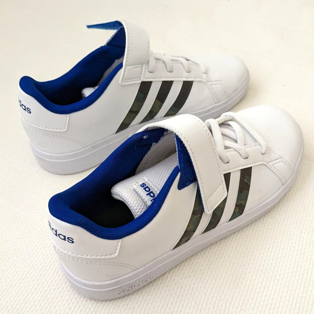 Kids Adidas grand court sneakers